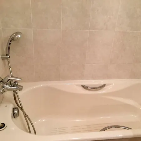 Front Luxury Near Airport Apartamento *