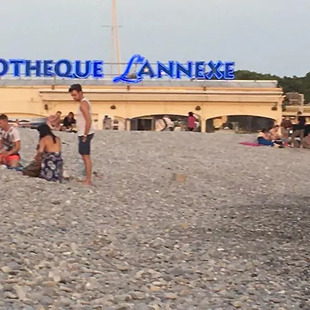 Διαμέρισμα Front Luxury Near Airport