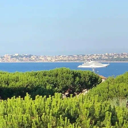 Front Luxury Near Airport * Καν-συρ-Μερ