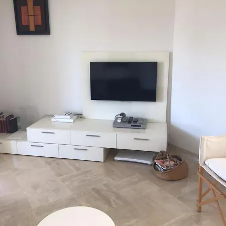 Front Luxury Near Airport Apartamento *
